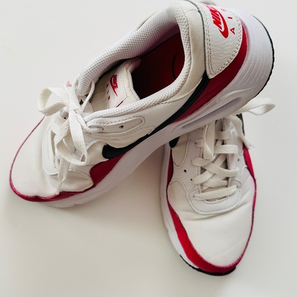 Nike Air Sneakers - Picture 6 of 10